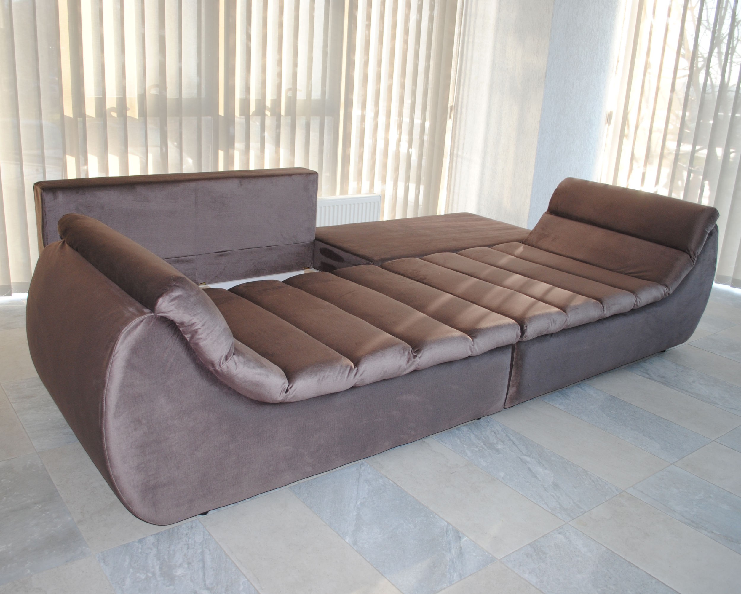 Canapea extensibila 4 locuri Party, cu lada, maro coffee, 300 x 105 x 75 cm 5
